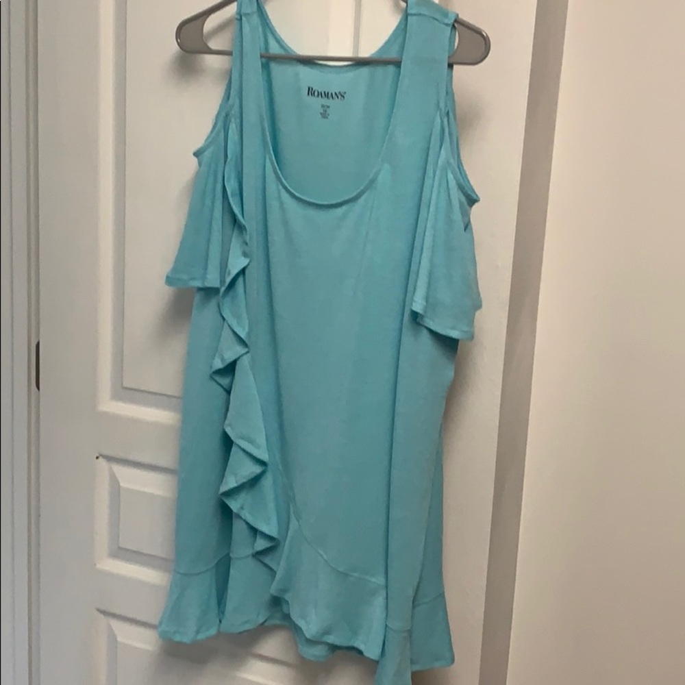 Cold shoulder top